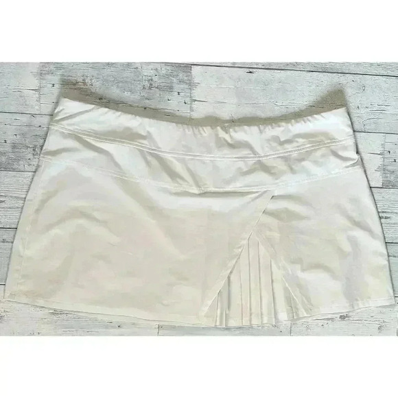 ATHLETA WOMEN’S 2X WHITE PLEATED TENNIS PLAY ON SKORT SKIRT - Picture 2 of 9